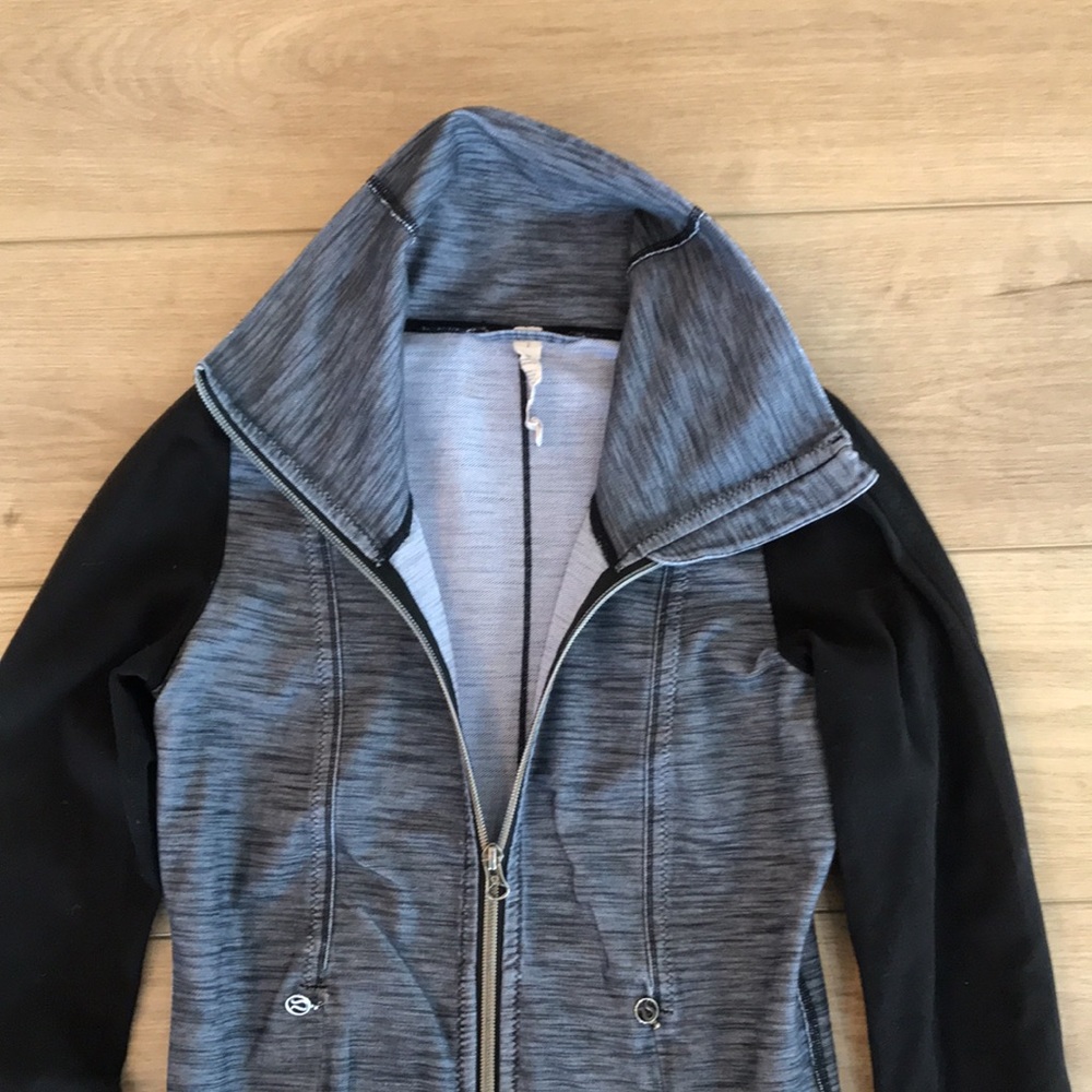 Lululemon Asana Jacket - Picture 2 of 7